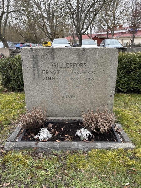 Grave number: G A 71