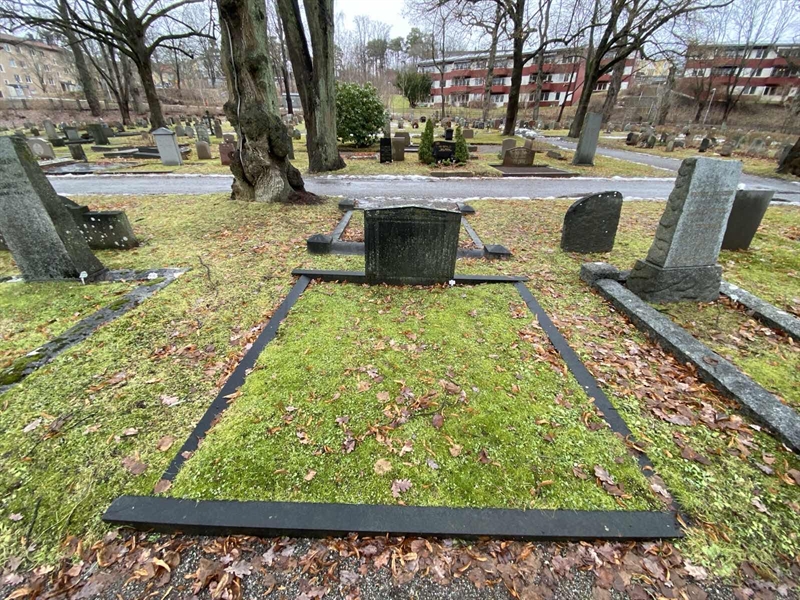 Grave number: 1 C    82