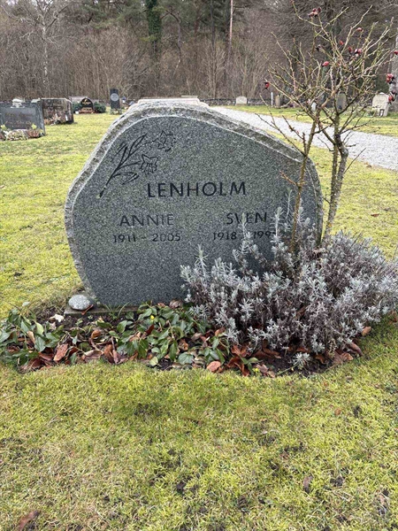 Grave number: L A 110
