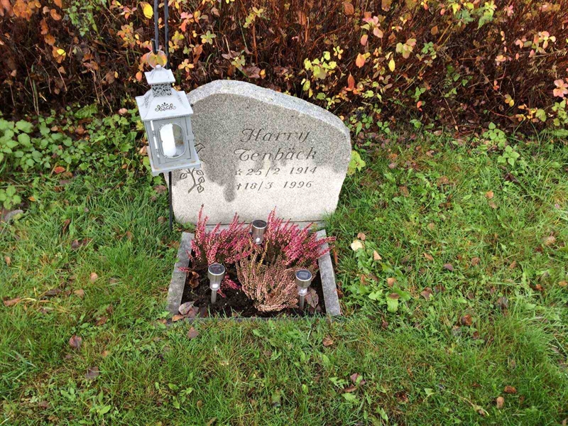 Grave number: 3 1570