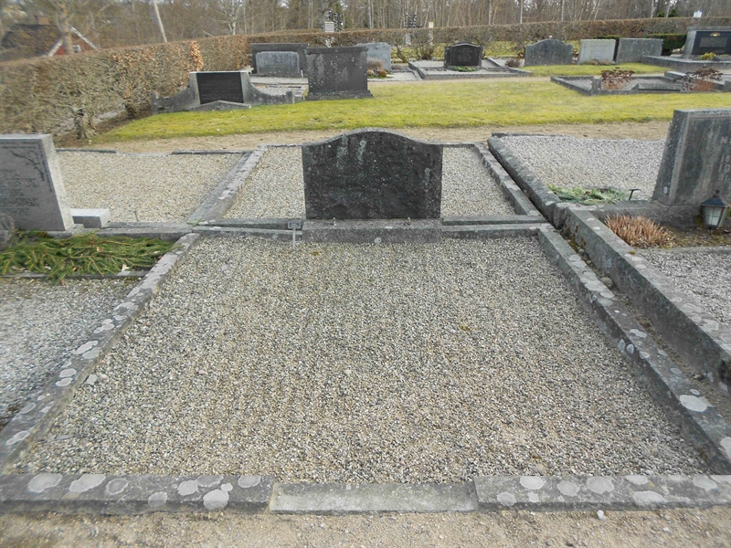 Grave number: NÅ M4    53, 54