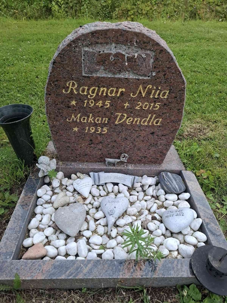 Grave number: 001 3 U     8