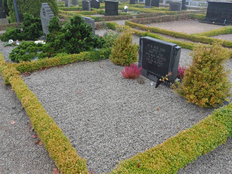 Grave number: ÖT GVK5  24:1, 24:2, 24:3