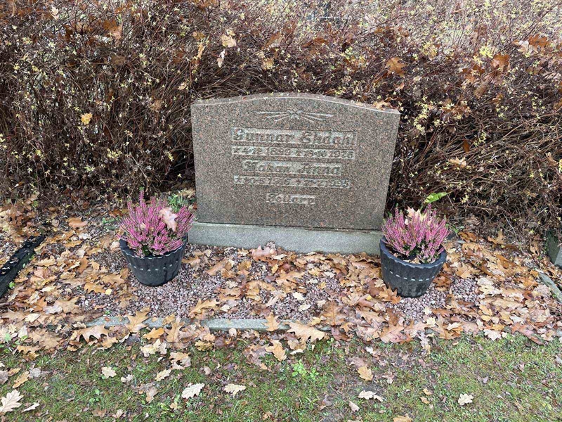 Grave number: VV 3   183, 184