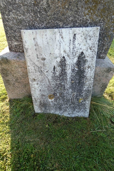 Grave number: TR 1A   232d