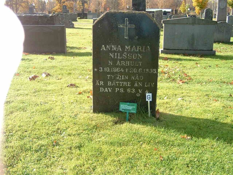 Grave number: 01 J   155