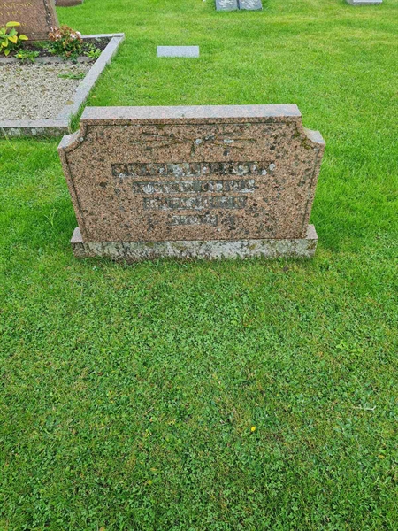 Grave number: KG 08   153, 154
