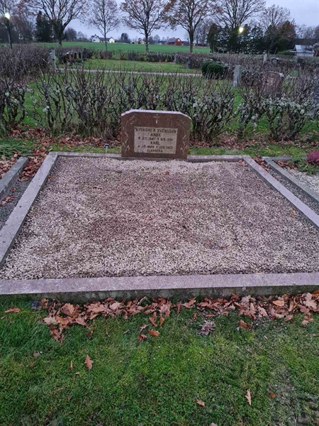 Grave number: B3 3A   245