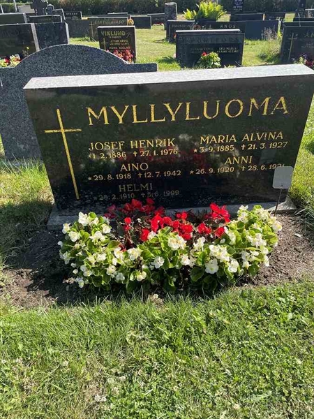 Grave number: N 5 1   143