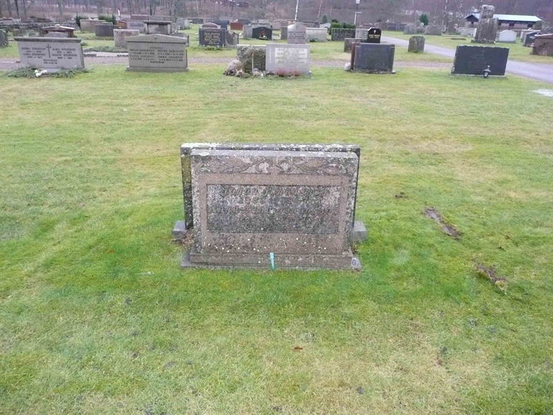 Grave number: 01 O    60, 61