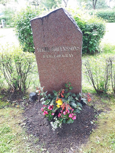 Gravnummer: GK F 5   400