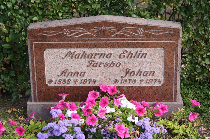 Grave number: 1 K N   49