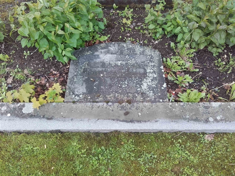 Grave number: NO 25    18
