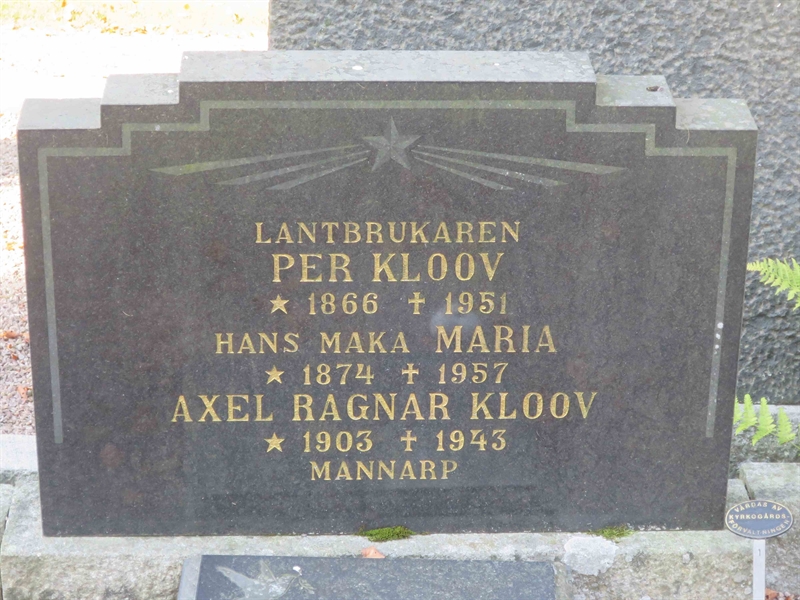 Grave number: HK B    75, 76, 77