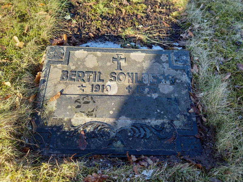 Grave number: NO 07    75