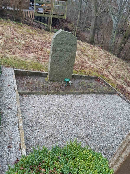 Grave number: SI C    48, 49