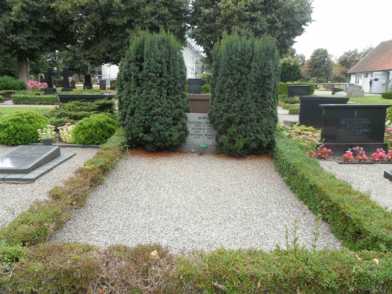 Grave number: SK H    57, 58, 59, 60