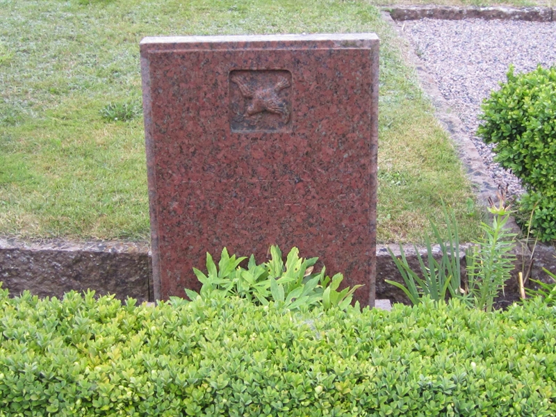 Grave number: 1 5    48