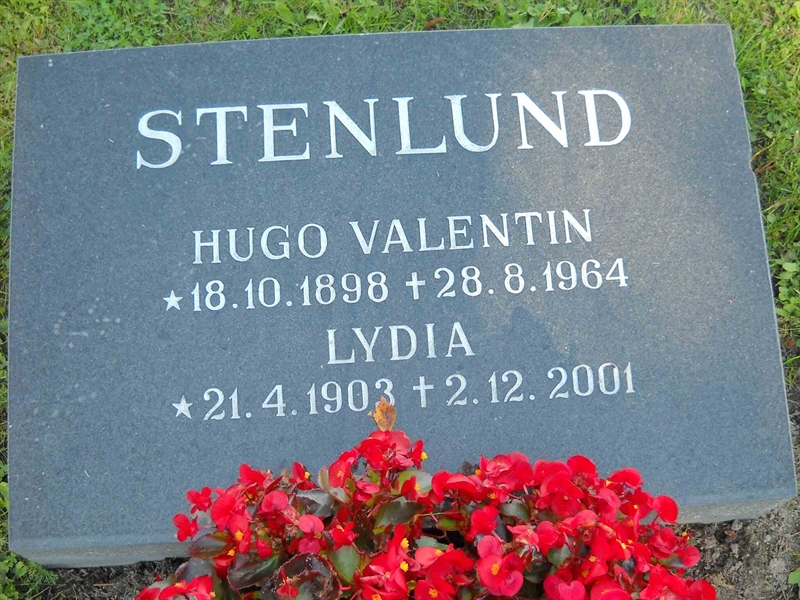 Grave number: 3 MB 18 62-63