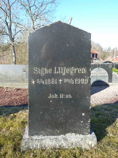 Grave number: JÄ 4   33