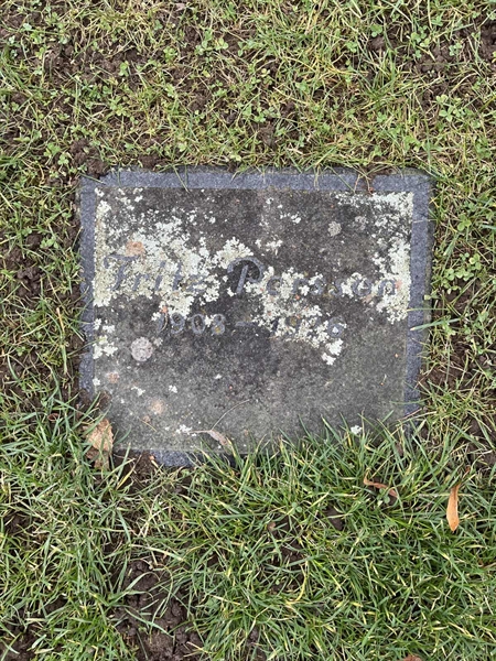 Grave number: Vårv Kv3 174