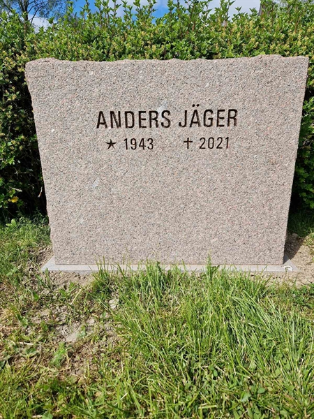 Grave number: 501 16 3046-3047