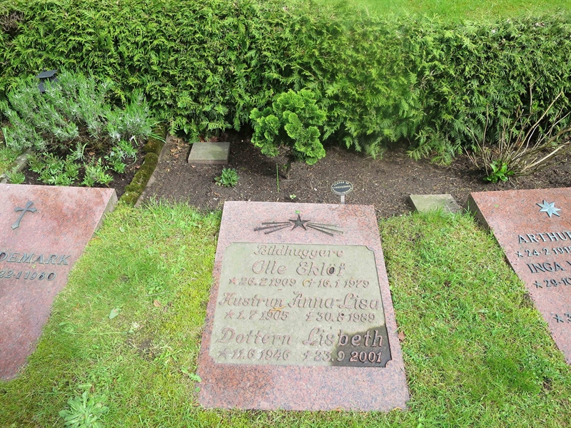 Grave number: HÖB N.UR   289