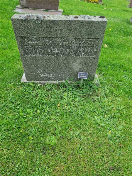 Grave number: KG 09   656, 657