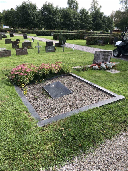 Grave number: 3 C     7