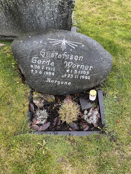 Grave number: Ärt 60 29    31+32