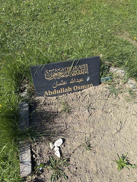 Grave number: R 05M 272