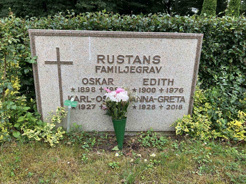 Hautatunnus: Kärn ga fam    26B