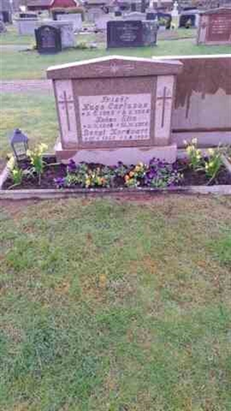 Grave number: VM D    15, 16