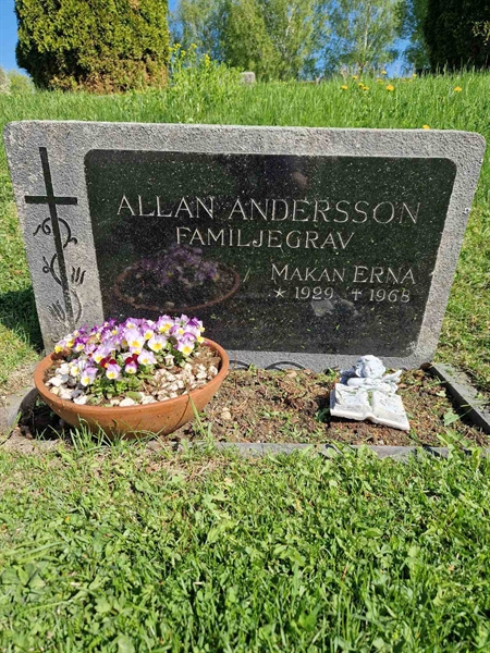 Grave number: 501 26 5231-5232