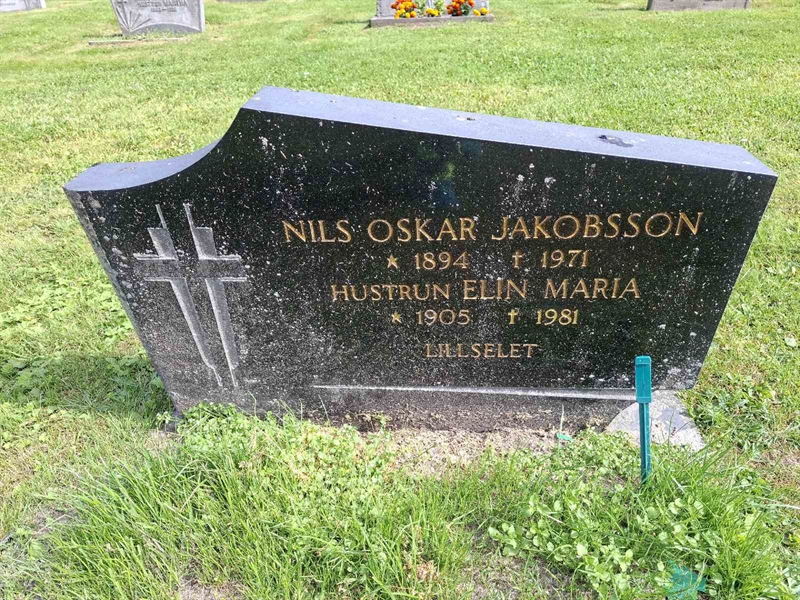 Grave number: 001 2   727