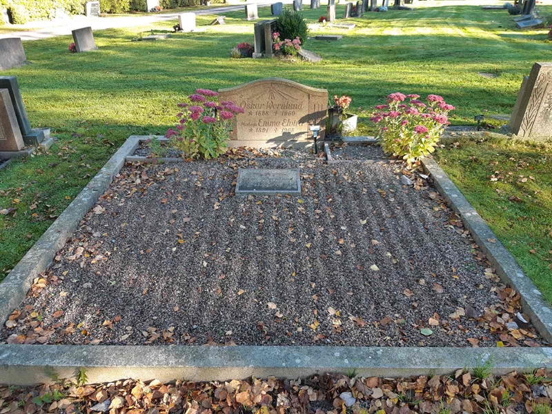Grave number: Fr 7   978-979