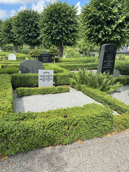 Grave number: VG IV    10