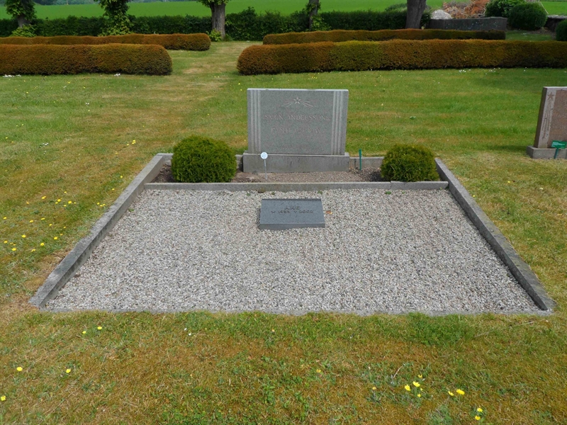 Grave number: ÖH G    46, 47