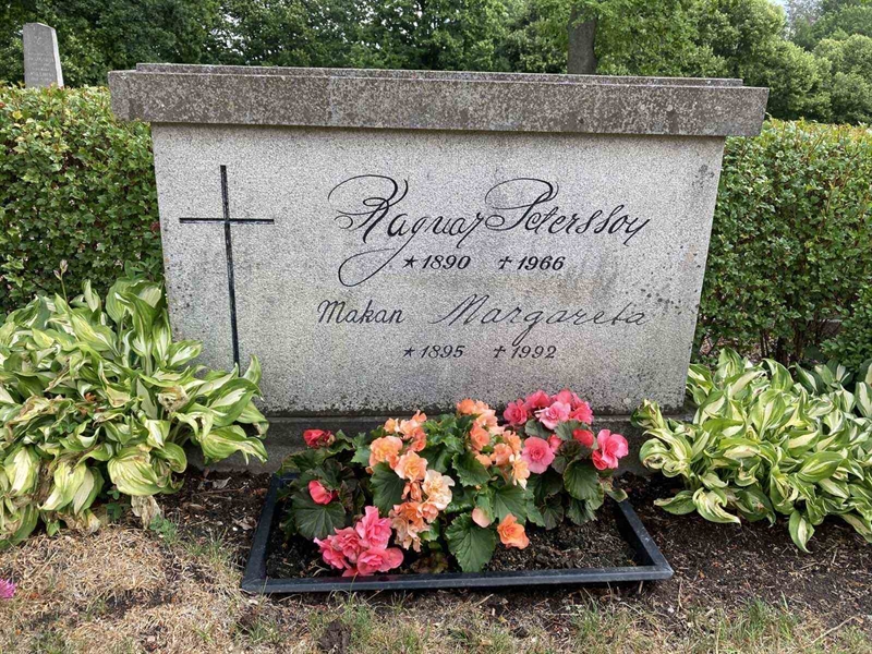 Gravnummer: Kärn ga pers   359-360