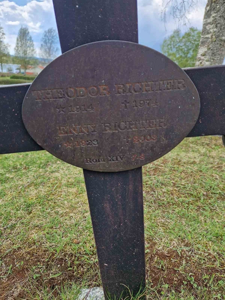 Grave number: 501 10 1643