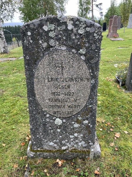 Grave number: MV II    28