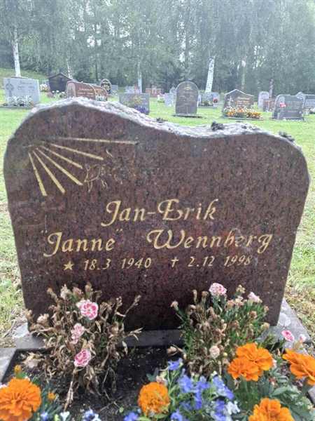 Grave number: 001 4  3273