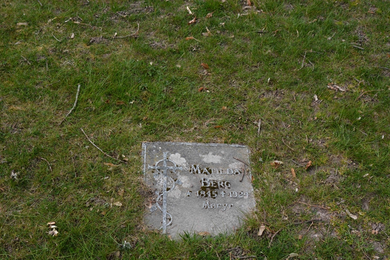 Grave number: B2 3    14