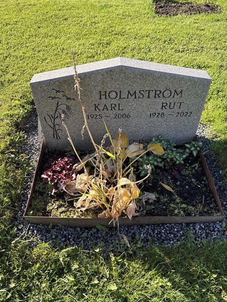 Grave number: 4 N NC    80-82