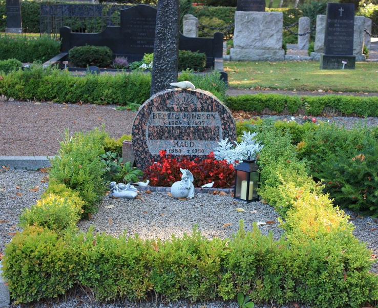 Grave number: Ö 16i   213