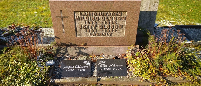Grave number: SKF D   163, 164
