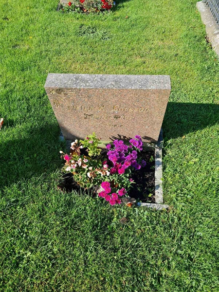 Grave number: KG 09   515, 516