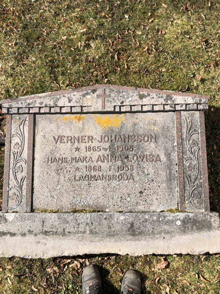 Grave number: LG C    58