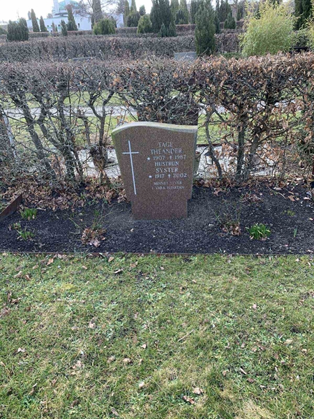 Grave number: NK XI    73