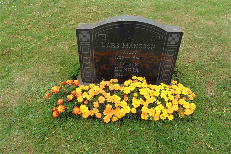 Grave number: ÖK 1-2     6